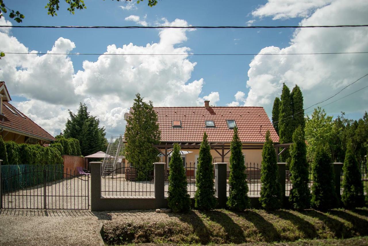 Dorothy Apartman Шиофок Экстерьер фото